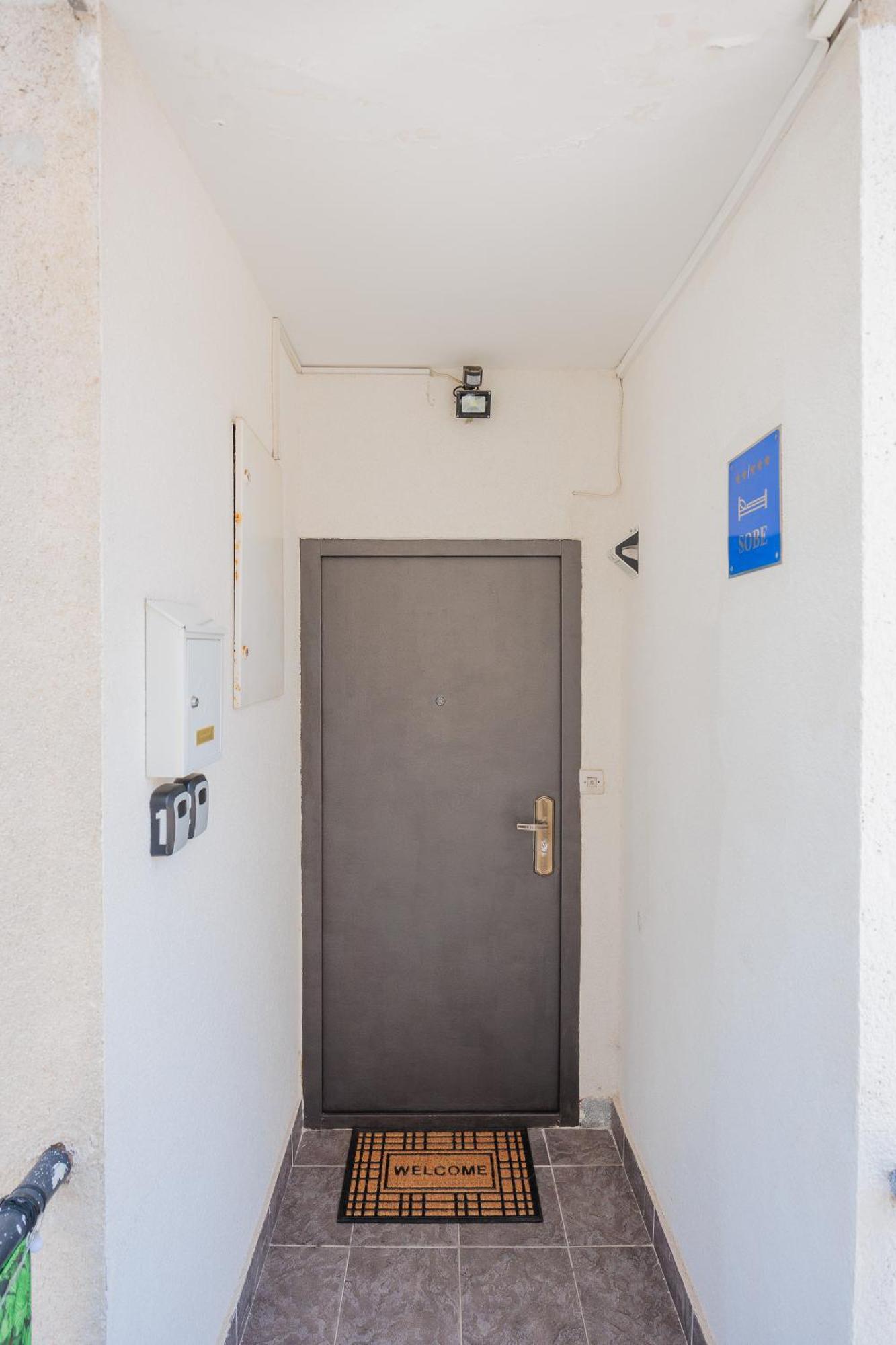 Guest House Arsenal Accommodation Zadar Exterior foto